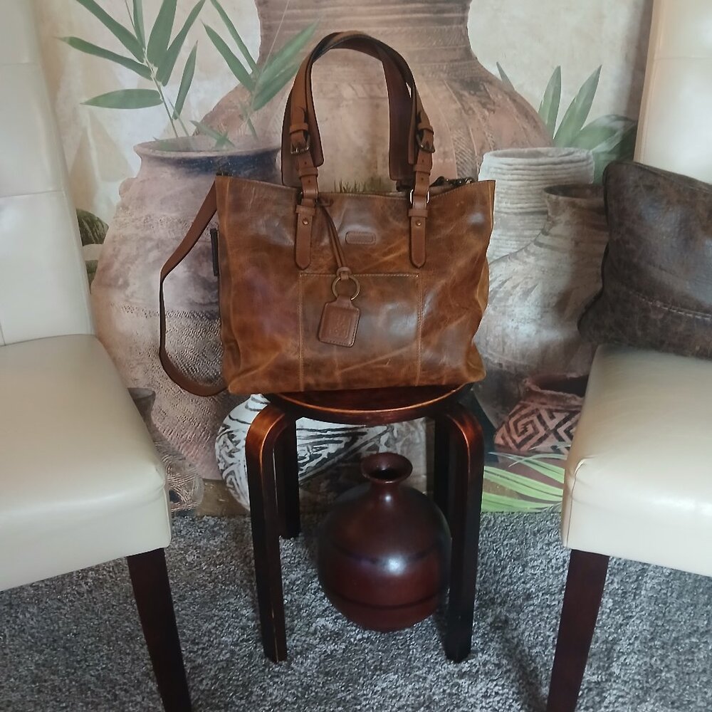ELLINGTON brown leather shoulder/crossbody bag